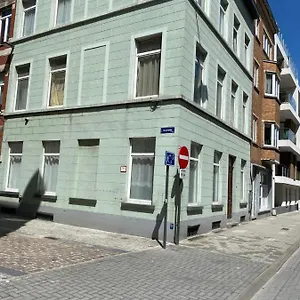 https://langestr-86-oostende-200m-from-the-beach.ostend-hotel.net