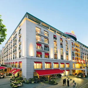 Grand Elysee Гамбург